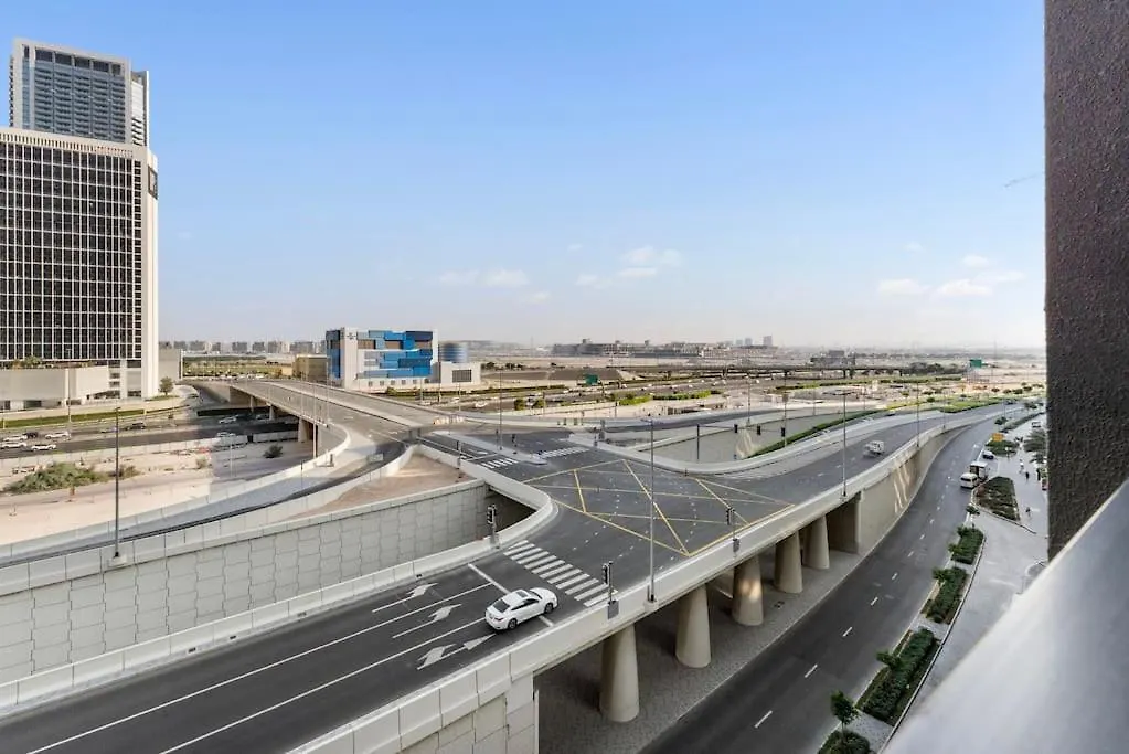Waves - Fully Equipped Studio For A Perfect Stay In Dubai Apartment